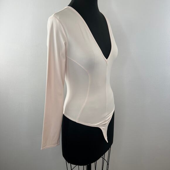 NEW Intimately Free People Neutral Long Sleeve Deep V-Neck Thong Bodysuit S - Picture 4 of 9